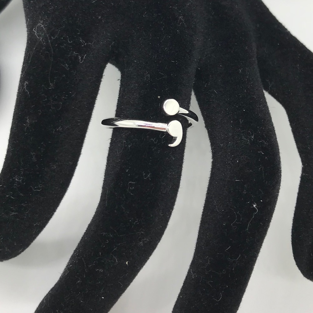 New Silver Semicolon Ring Sz 7 A-10